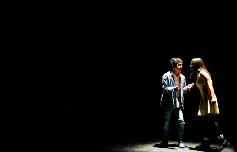 Realitas dalam Komedi, Naskah Teater “Pinangan”